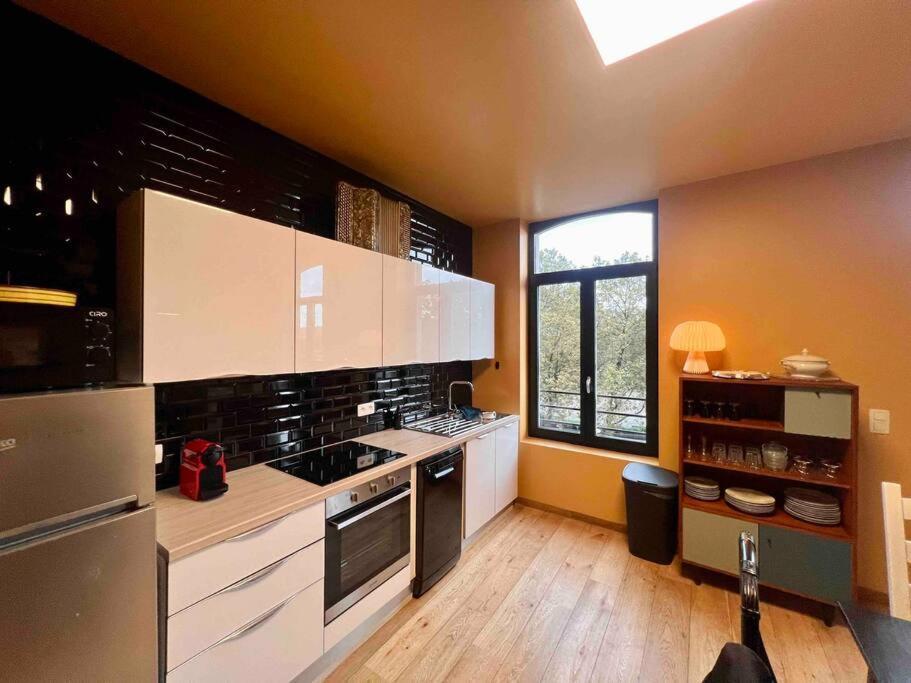 Apartament Le Retro Chic - Grand Duplex Pour 6 Dans Le Centre Liège Zewnętrze zdjęcie